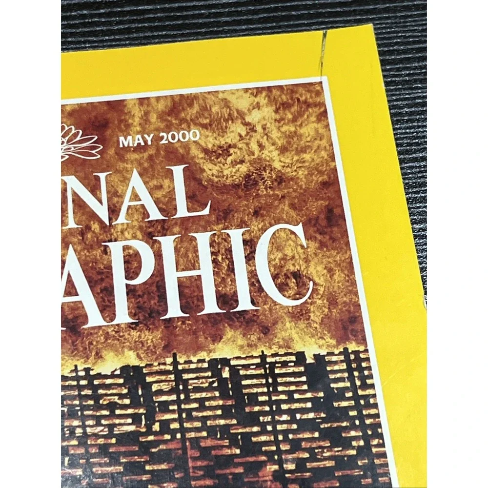 National Geographic‎ May 2000 – In Search of Vikings – Vol. 197 No. 5